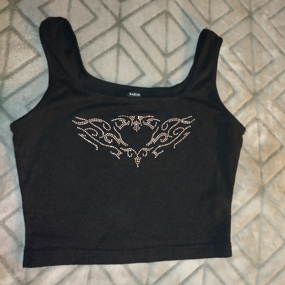 Black heart rhinestone cropped tank
